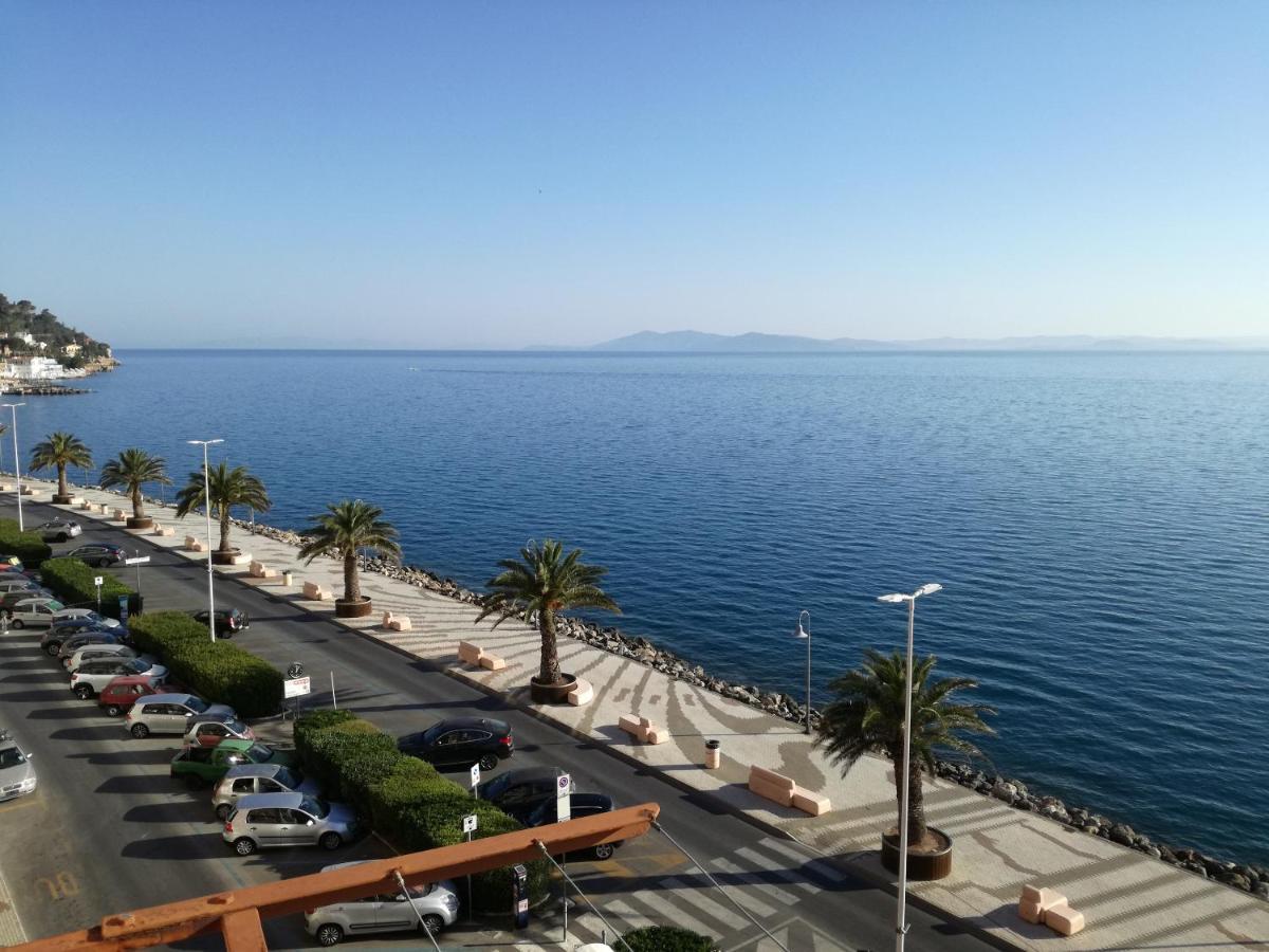 Elegant Apartment With Sea View In Porto Santo Stefano 89 M² Dış mekan fotoğraf